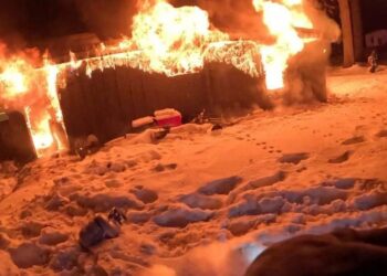 Ulster firefighters extinguish blaze in Glenerie that engulfed building