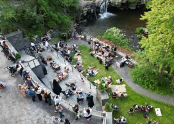 Waterfall Sessions brings music, community and conservation to Woodstock